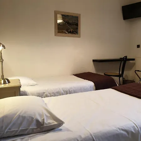 Le Relais Des Dix Crus - Logis 2* Корсель-ан-Божоле