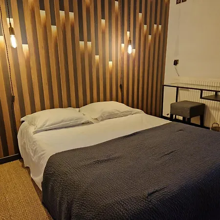 מלון Le Relais Des Dix Crus - Logis Corcelles-en-Beaujolais